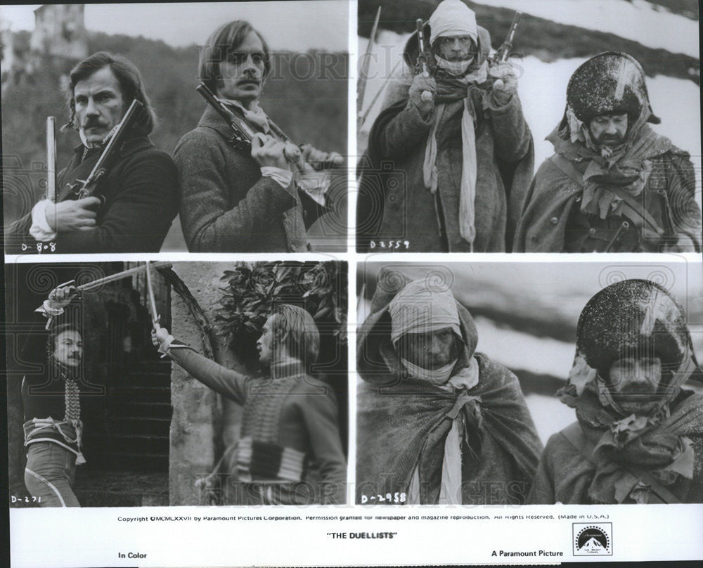 1977 Press Photo Keith Carradine &amp; Harvey Keitel Star In &quot;The Duellists&quot; - Historic Images