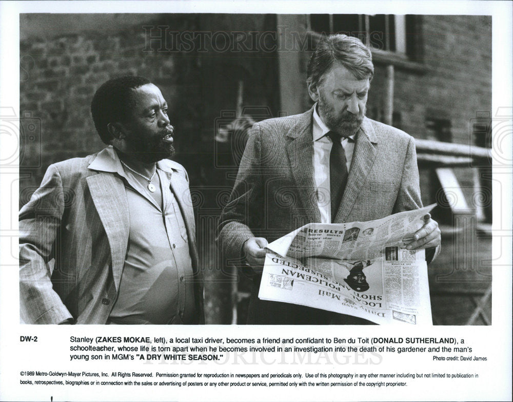 1989 Press Photo Zakes Mokae and Donald Sutherland in &quot;A Dry White Season&quot; - Historic Images