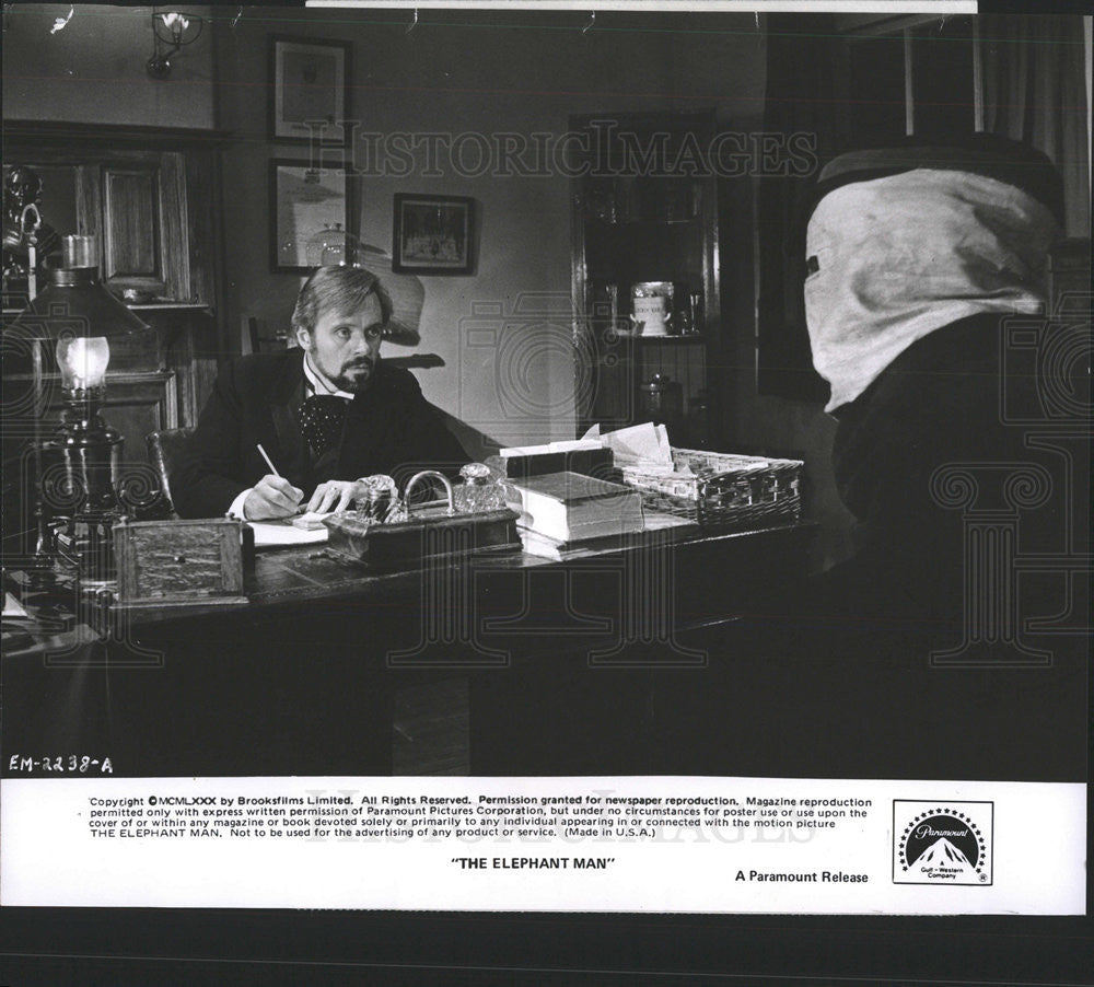 1980 Press Photo Anthony Hopkins, John Hurts in "The Elephant Man" - Historic Images