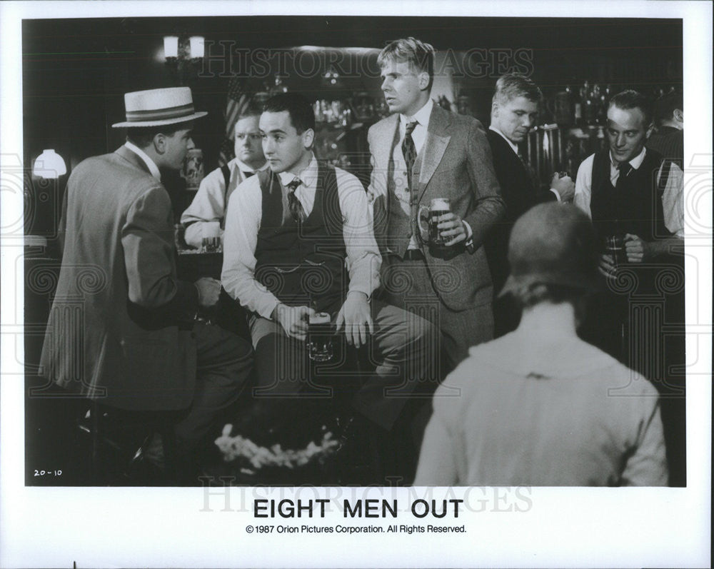 1987 Press Photo Charlie Sheen, John Cusack, Perry Lang in &quot;Eight Men Out&quot; - Historic Images