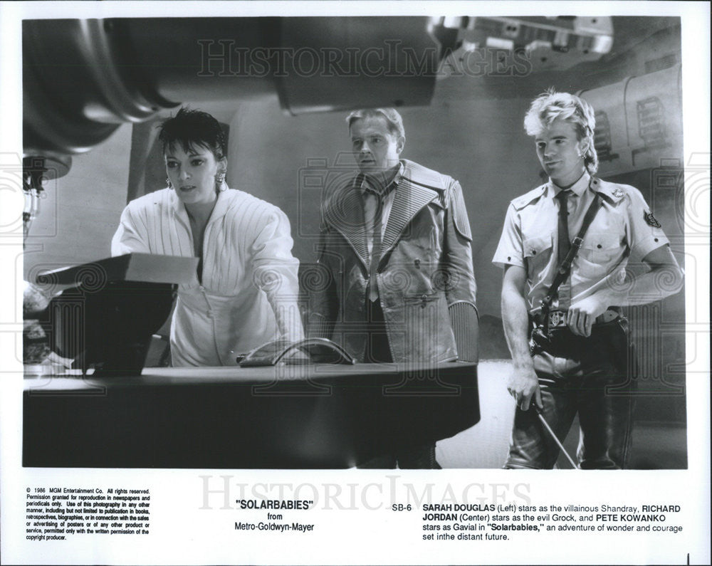 1986 Press Photo Sarah Douglas Actress Richard Jordan Pete Kowanko Solarbabies - Historic Images