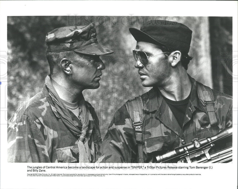 1992 Press Photo Tom Berenger And Billy Zane Star In &quot;Sniper&quot; - Historic Images