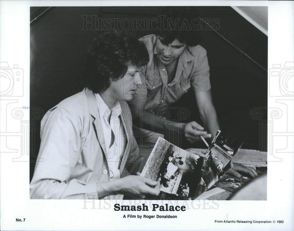 1982 Press Photo &quot;Smash Palace&quot; a Roger Donaldson Film - Historic Images