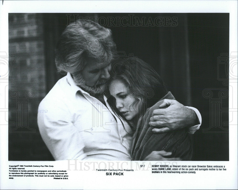 1982 Press Photo Kenny Rogers, Diane Lane star in &quot;Six Pack&quot; - Historic Images