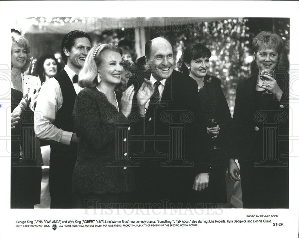 1995 Press Photo Gena Rowlands, Robert Duvall in &quot;Something To Talk About&quot; - Historic Images