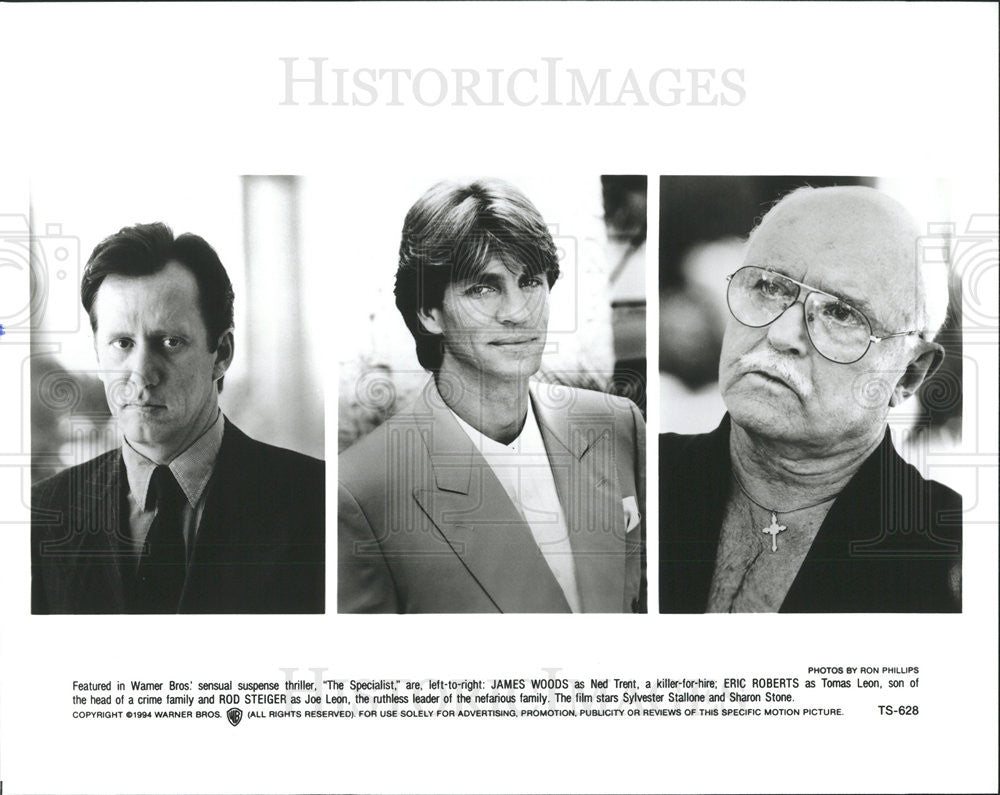 1994 Press Photo James Woods, Eric Roberts, Rod Steiger in &quot;The Specialist&quot; - Historic Images