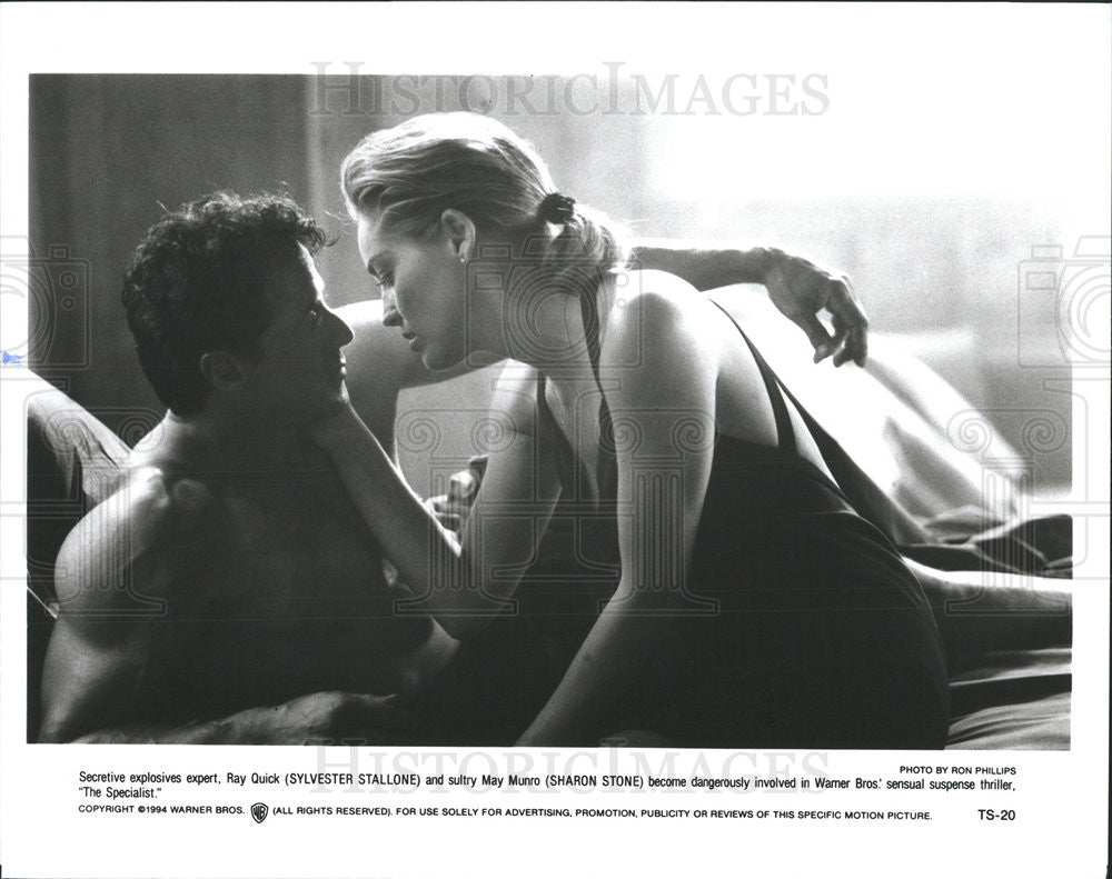 1994 Press Photo Sylvester Stallone, Sharon Stone in &quot;The Specialist&quot; - Historic Images