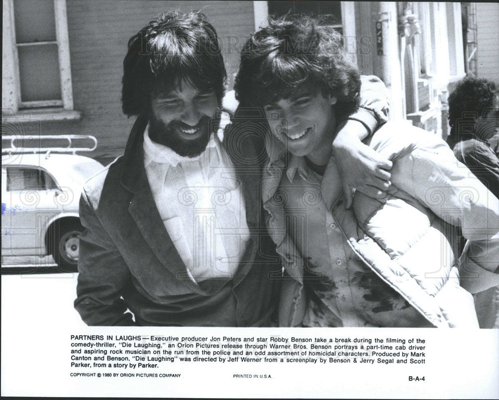 1980 Press Photo &quot;Die Laughing&quot; Executive Producer Jon Peters, Robby Benson - Historic Images