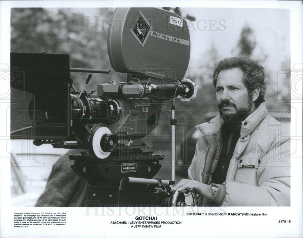 1985 Press Photo Gotcha! director Jeff Kanew - Historic Images