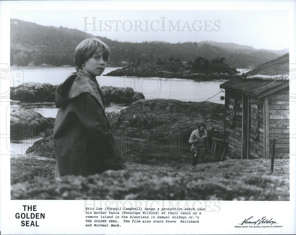 1983 Press Photo The Golden Seal Torquil Campbell Penelope Milford Aleutians - Historic Images