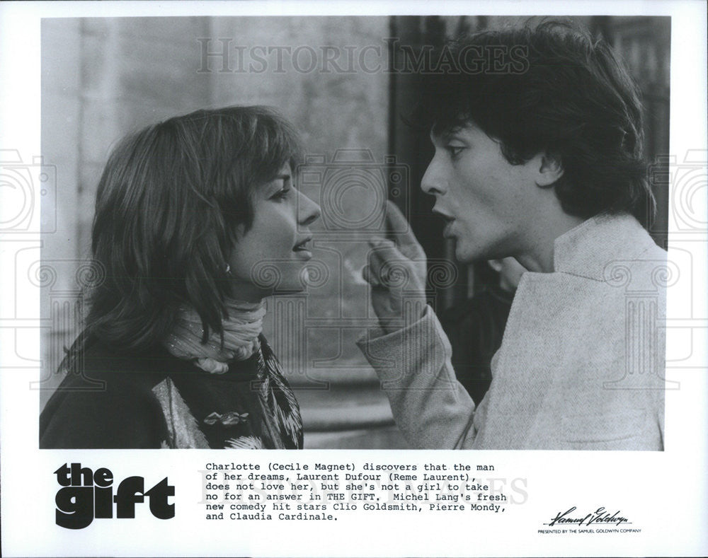 1982 Press Photo Cecile Magnet, Reme Laurent in &quot;The Gift&quot; - Historic Images