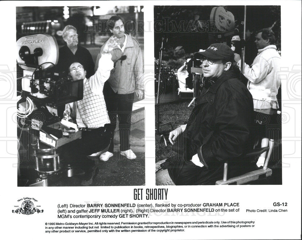 1995 Press Photo Barry Sonnenfeld, Graham Place, Jeff Muller On &quot;Get Shorty&quot; Set - Historic Images