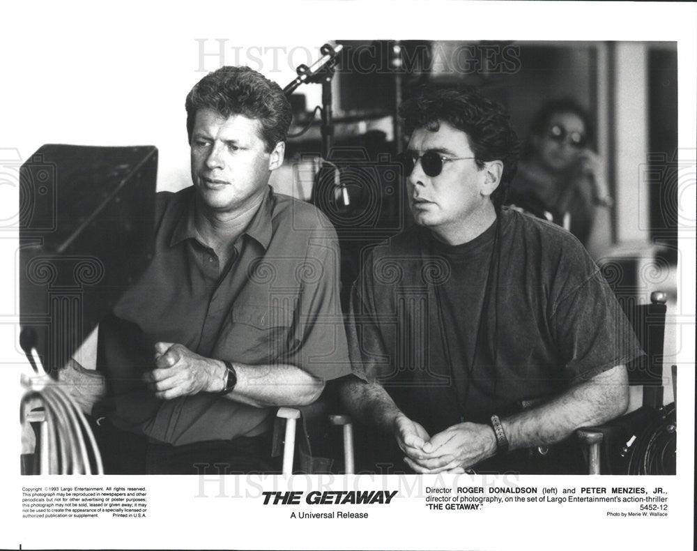 1993 Press Photo Director Roger Donaldson &amp; Peter Menzies, Jr., &quot;The Getaway&quot; - Historic Images