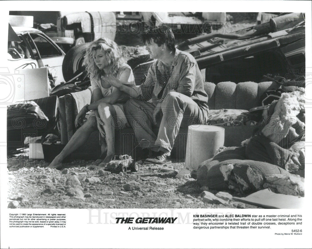 1993 Press Photo Kim Basinger  &amp; Alec Baldwin Star In &quot;The Getaway&quot; - Historic Images