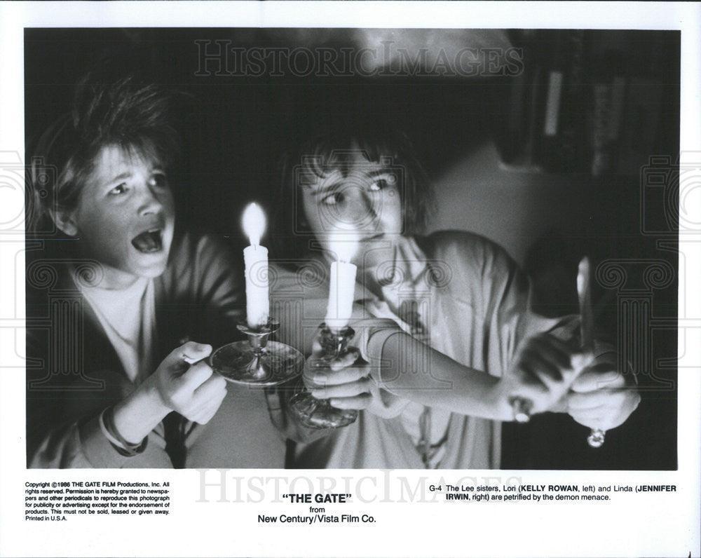 1986 Press Photo Kelly Rowan &amp; Jennifer Irwin Star In &quot;The Gate&quot; - Historic Images