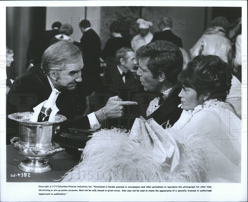 1976 Press Photo Ed McMahon George Segal Jane Fonda Star In Fun With Dick &amp; Jane - Historic Images