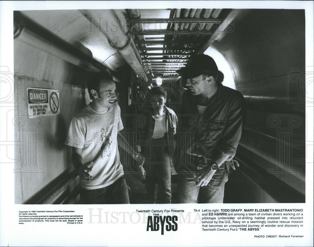 1989 Press Photo Todd Graff Mary Elizabeth Mastrantonio Ed Harris Abyss Film - Historic Images