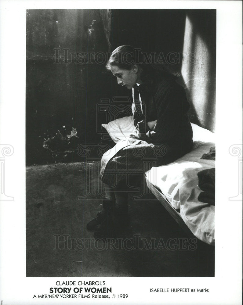 1989 Press Photo Isabelle Huppert in &quot;Story Of Women&quot; - Historic Images