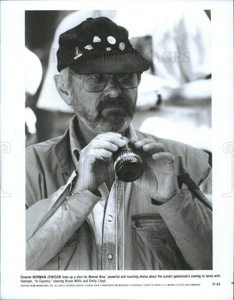 1989 Press Photo Norman Jewison Director In Country - Historic Images