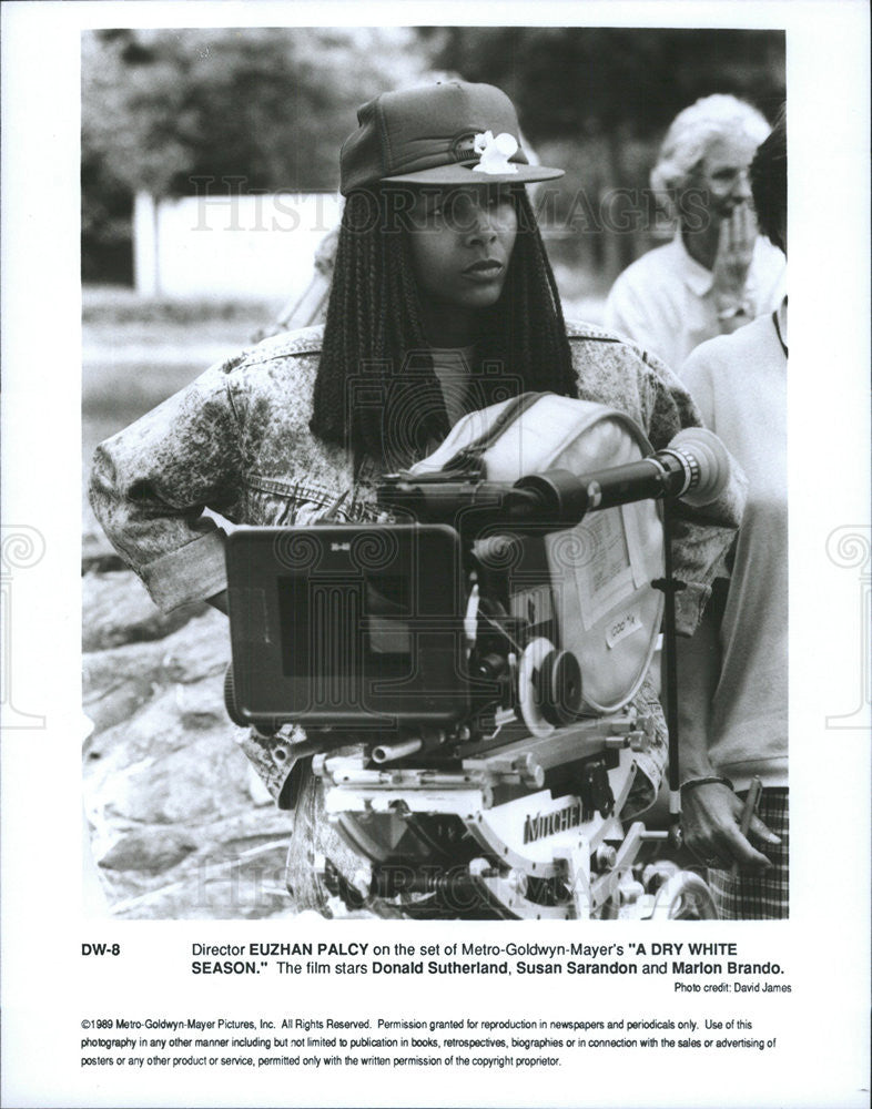 1989 Press Photo Euzhan Palcy Director Dry White Season Filming Movie Location - Historic Images