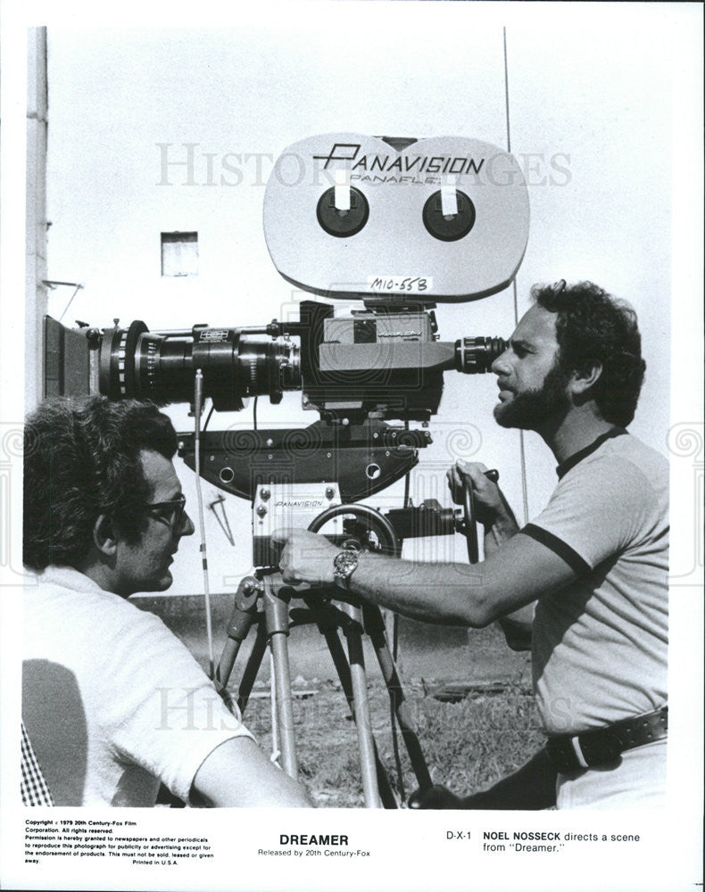 1979 Press Photo Noel Nosseck Director Filming Scene Dreamer Movie - Historic Images