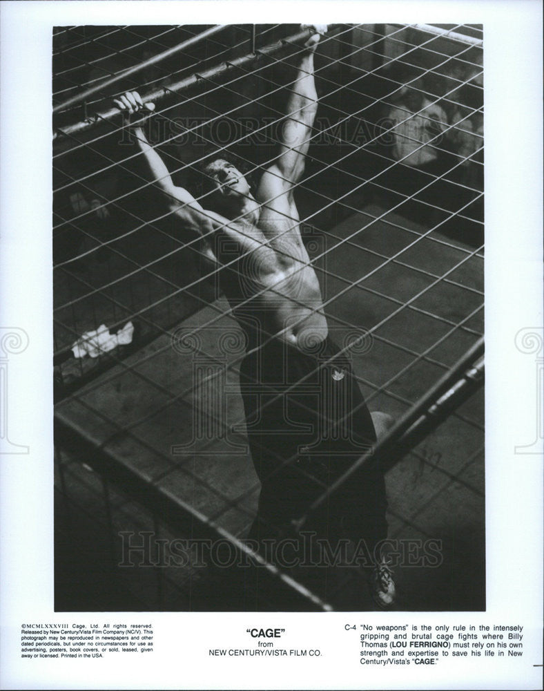 1988 Press Photo Lou Ferrigno Actor Boxing Cage Fighting Film Movie - Historic Images