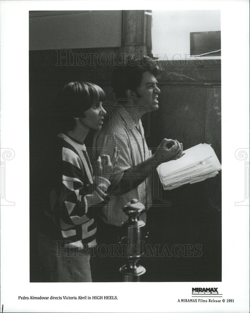 1991 Press Photo Pedro Almodovar Director of &quot;High Heels&quot; - Historic Images