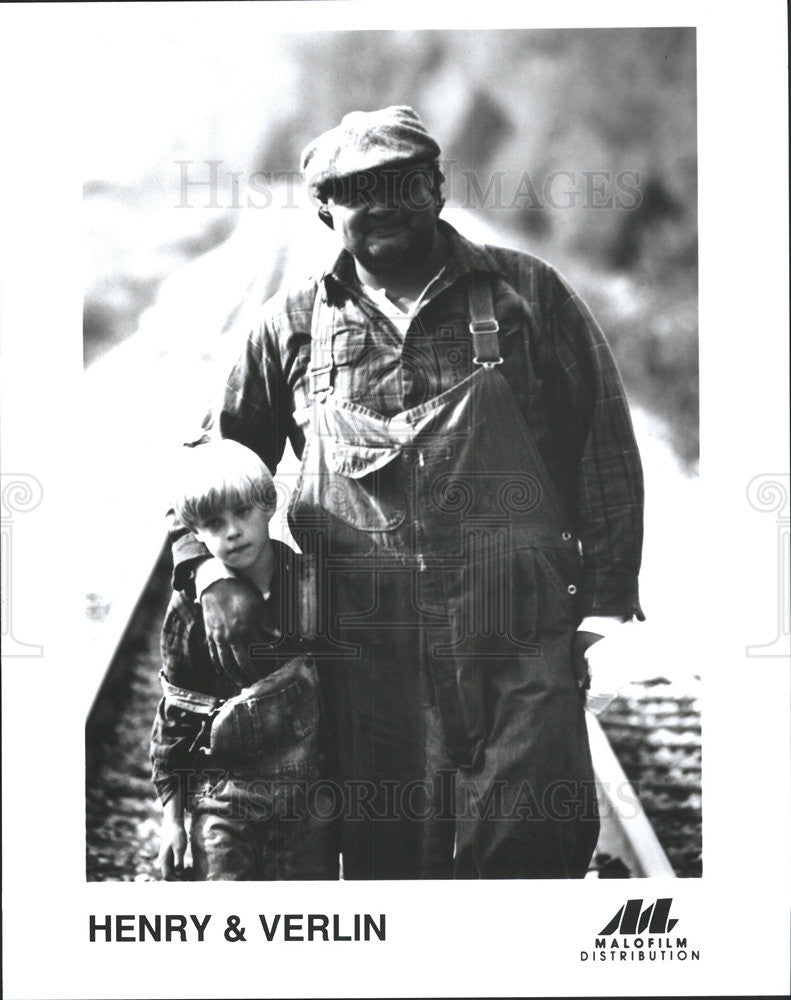 1997 Press Photo Gary Farmer &amp; Keegan Macintosh in &quot;Henry &amp; Verlin&quot; - Historic Images