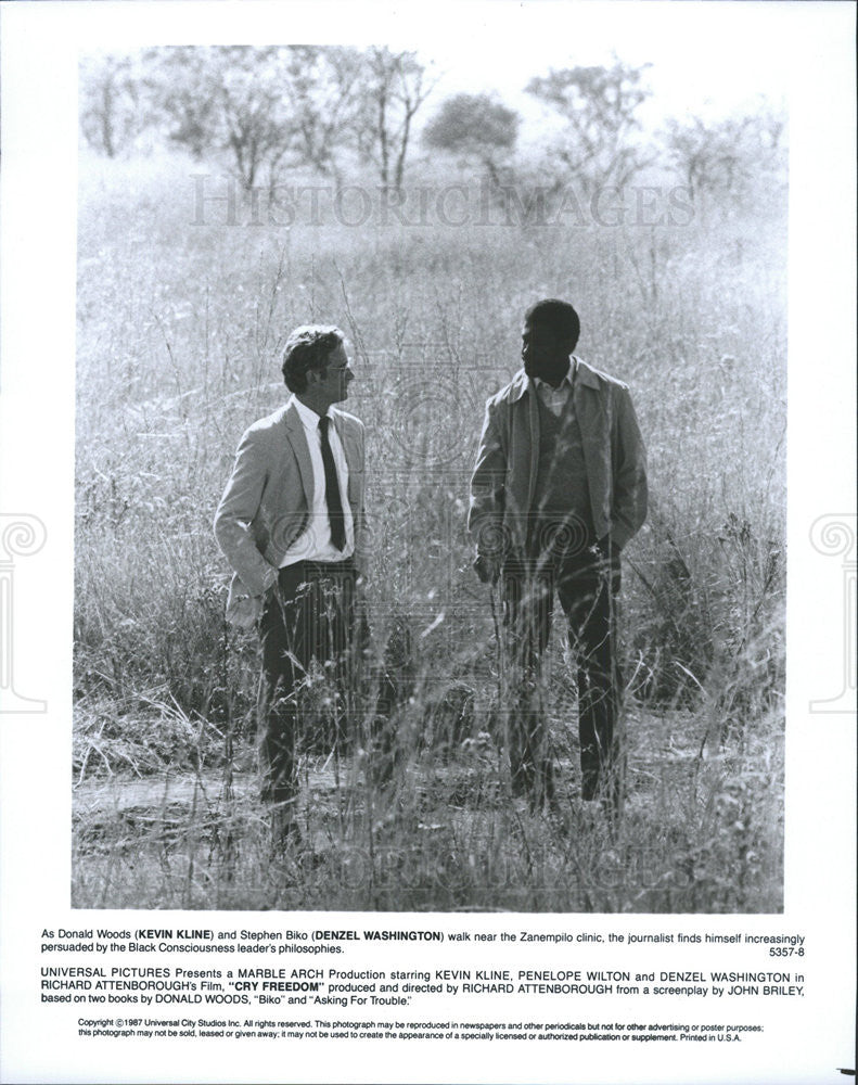 1987 Press Photo Cry Freedom Kevin Kline Denzel Washington - Historic Images