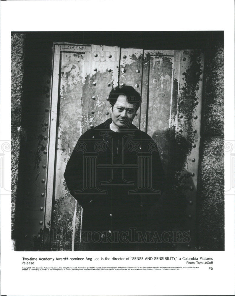 1995 Press Photo Ang Lee, Director Of &quot;Sense And Sensibility&quot; - Historic Images