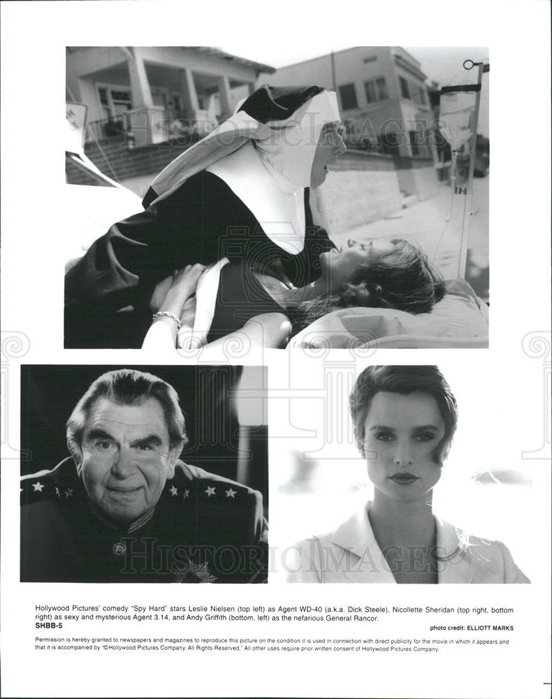 Leslie Nielsen, Nicollette Sheridan, Andy Griffith Spy Hard 1996 vintage  promo photo print - Historic Images