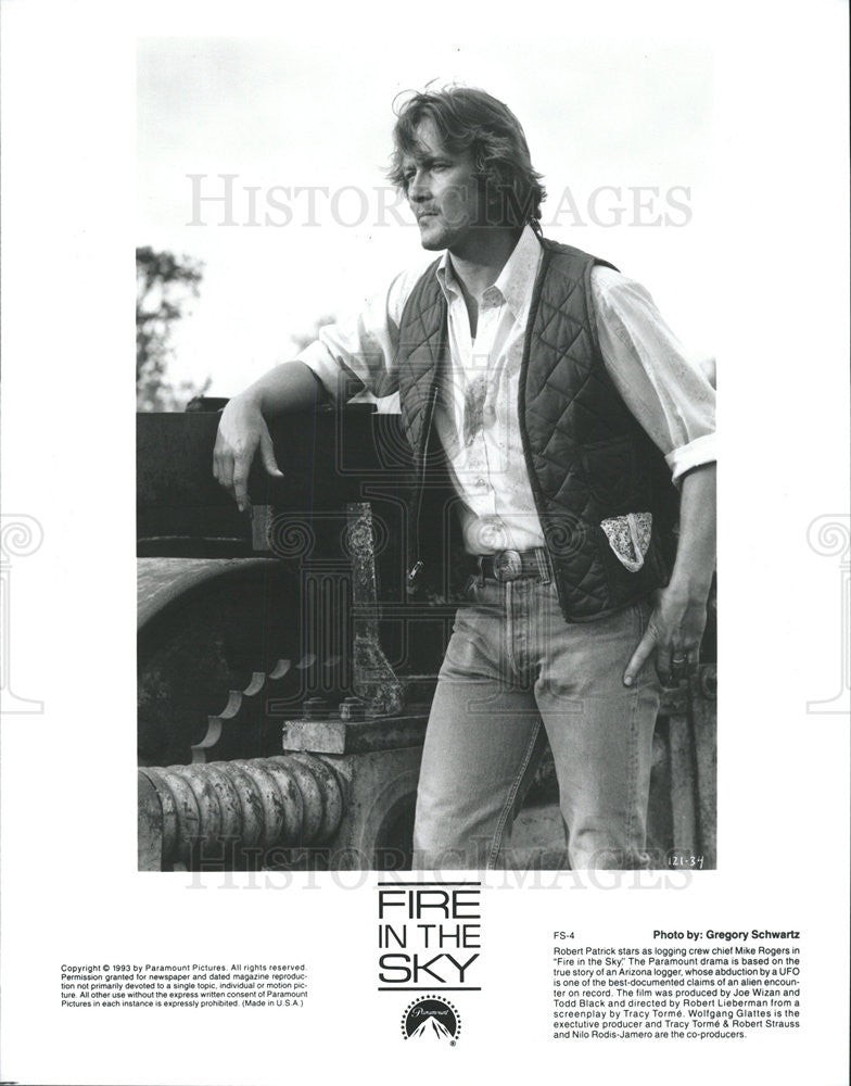 1993 Press Photo Fire in the Sky Robert Patrick - Historic Images