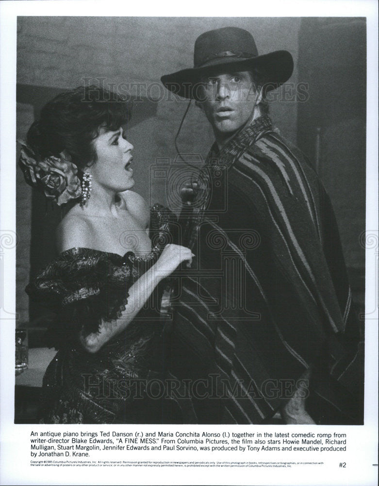 1985 Press Photo A Fine Mess Ted Danson Maria Conchita Alonso - Historic Images