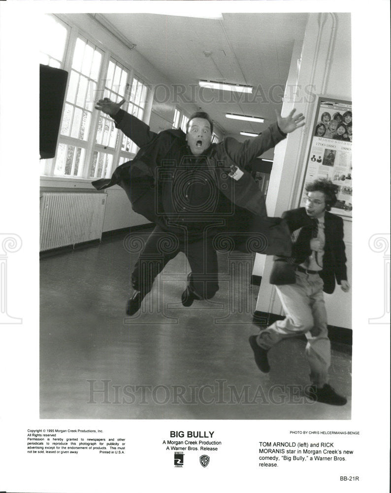 1995 Press Photo Tom Arnold Rick Moranis Actors Big Bully - Historic Images