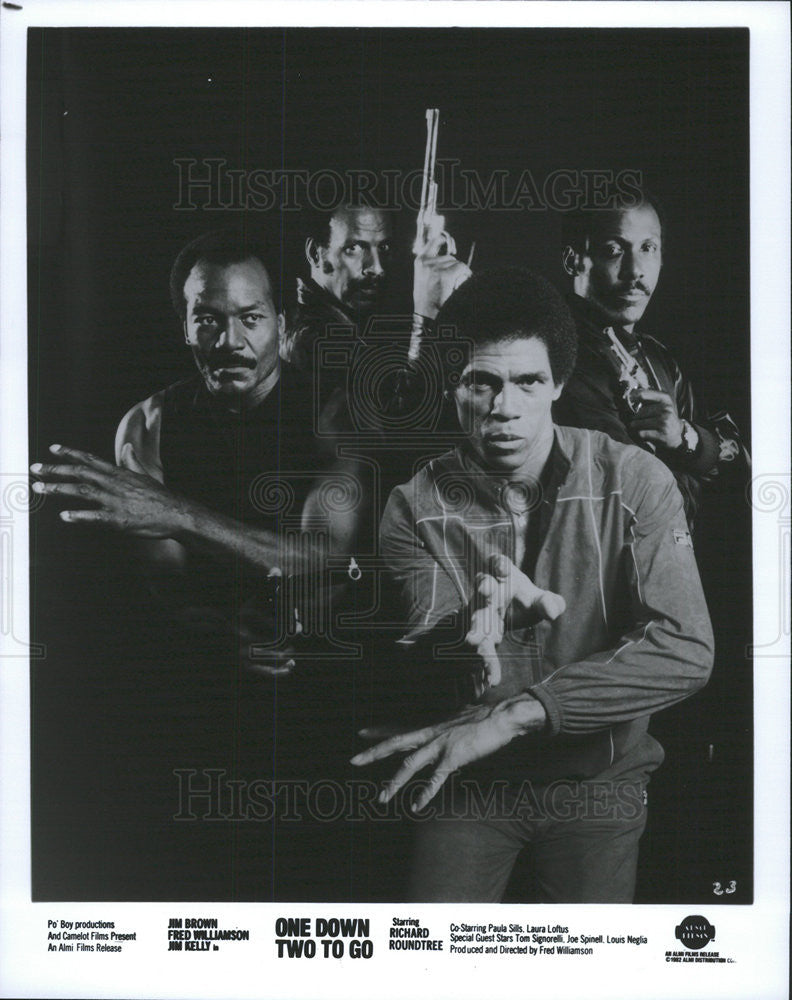 1982 Press Photo Jim Brown, Jim Kelly, Fred Williamson In &quot;One Down Two To Go&quot; - Historic Images