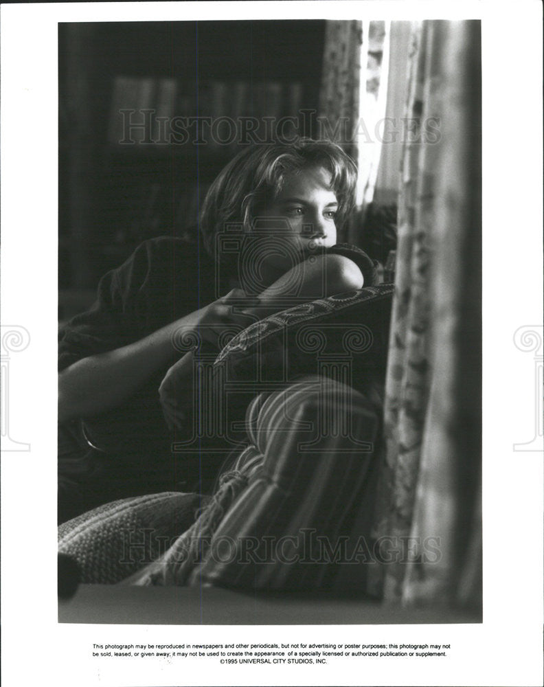 1995 Press Photo Anna Chlumsky Actress Gold Diggers - Historic Images