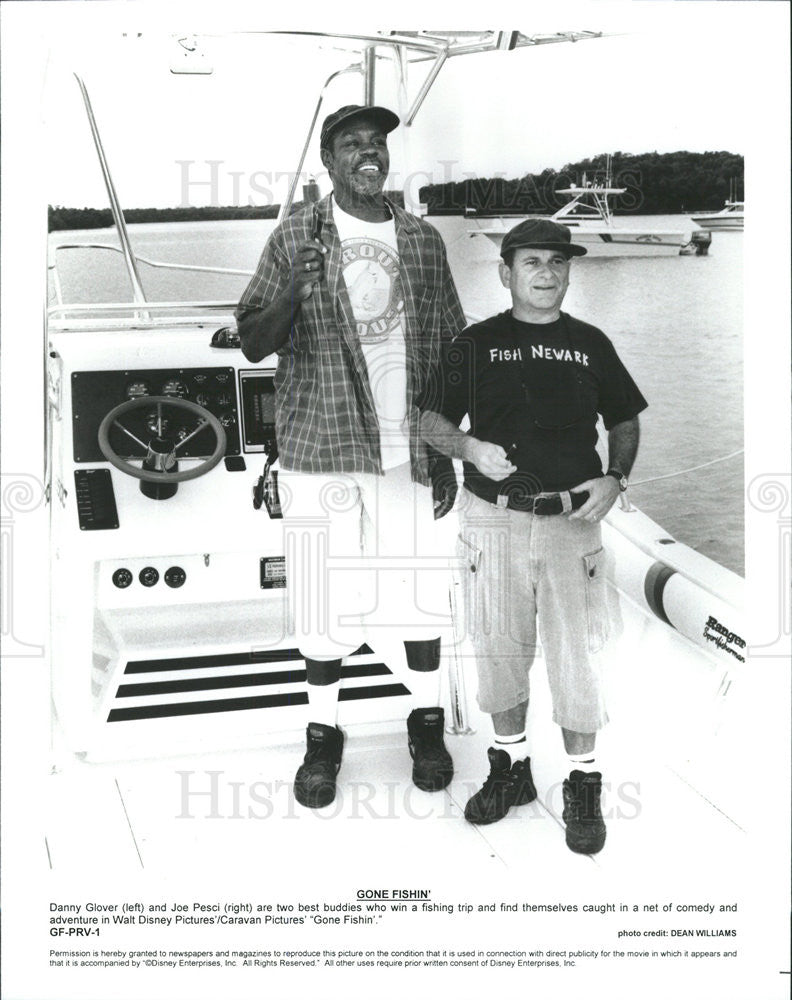 1997 Press Photo Danny Glover Joe Pesci Gone Fishin&#39; - Historic Images