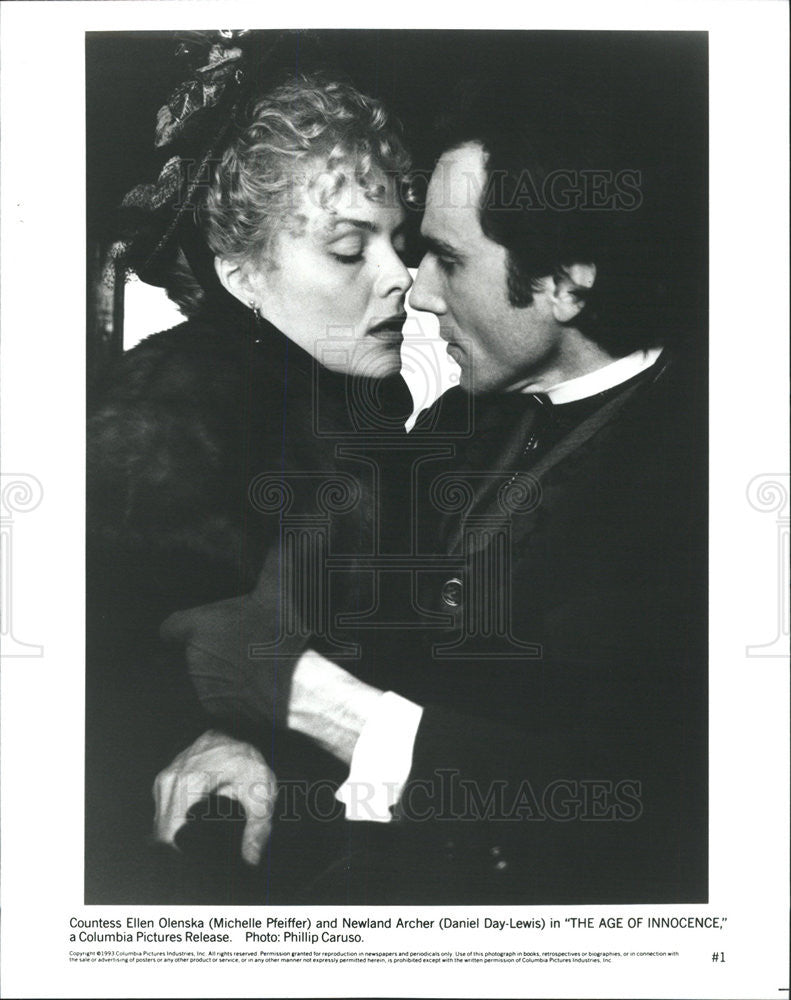 1993 Press Photo Michelle Pfeiffer Actress Daniel Day-Lewis Age Of Innocence - Historic Images