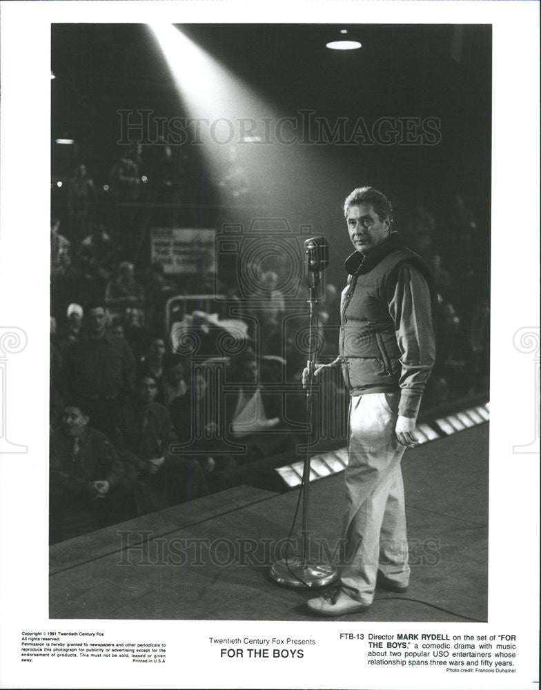 1991 Press Photo Director Mark Rydell On The Set Of &quot;For The Boys&quot; - Historic Images