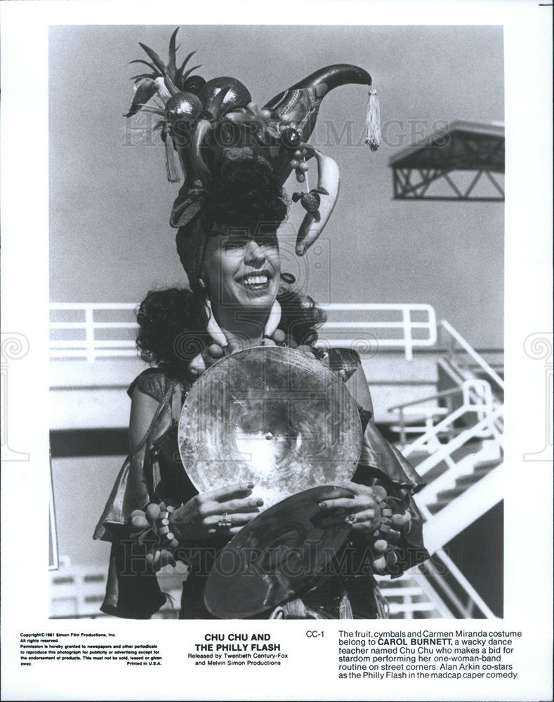 1981 Press Photo Carol Burnett In Chu Chu and the Philly Flash - Historic Images