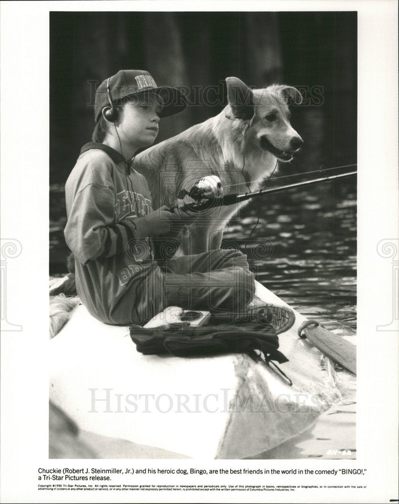 1990 Press Photo Robert J. Steinmiller Jr. Actor Bingo Dog Family Comedy Film - Historic Images