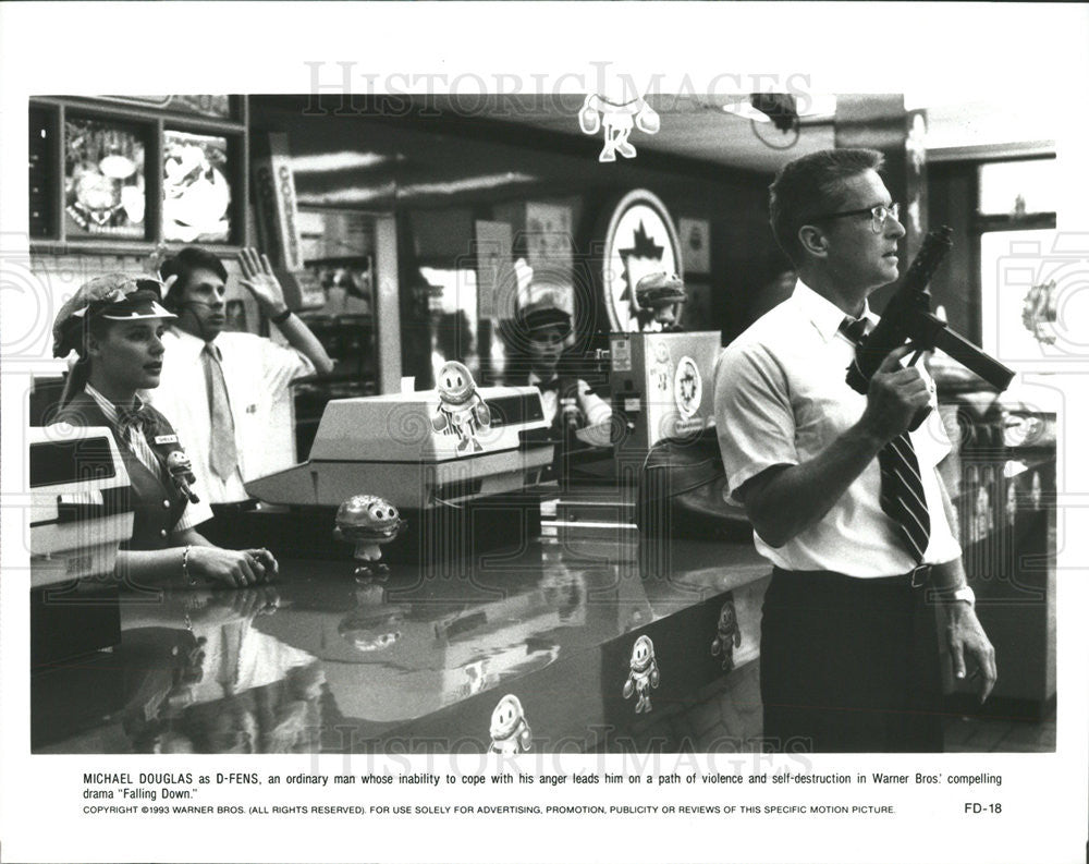 1993 Press Photo Falling Down Michael Douglas - Historic Images