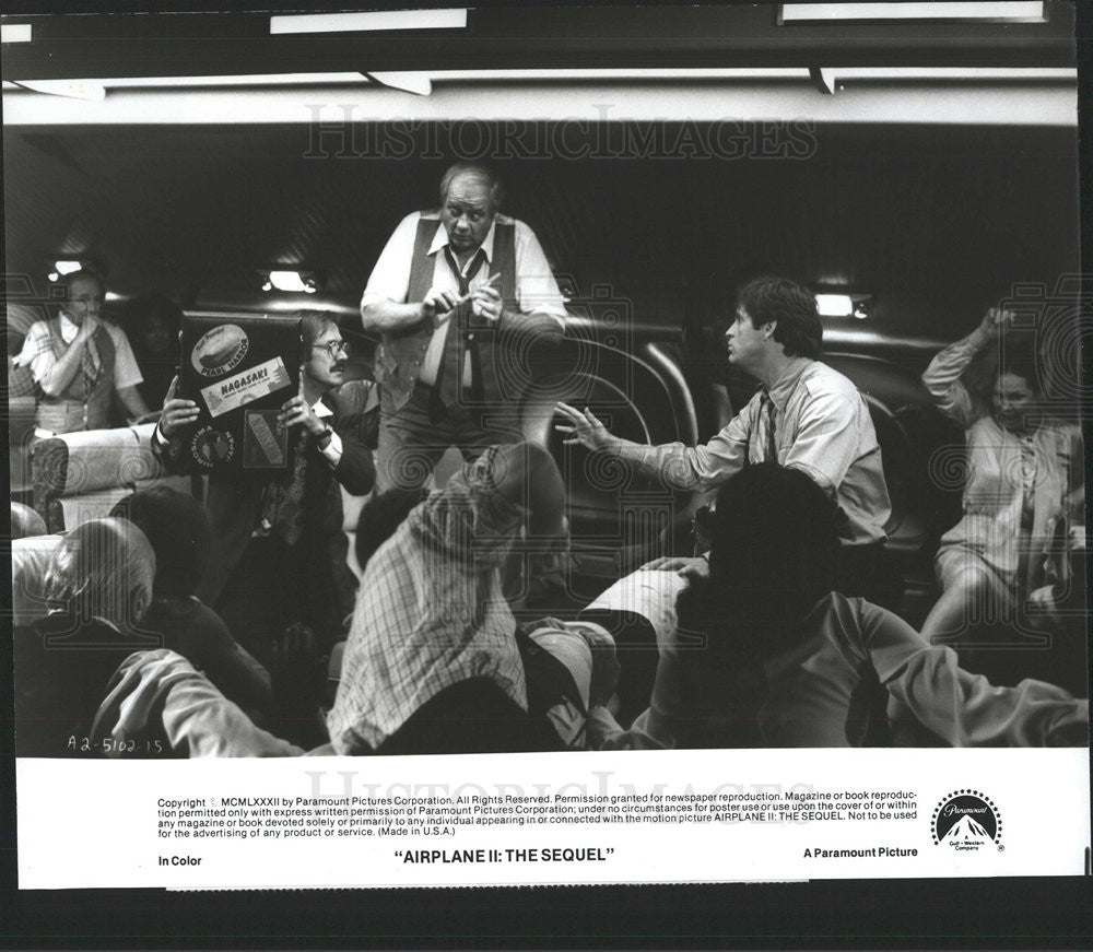 1982 Press Photo Sonny Bono Actor Robert Hayes Comedy Film Airplane II Sequel - Historic Images