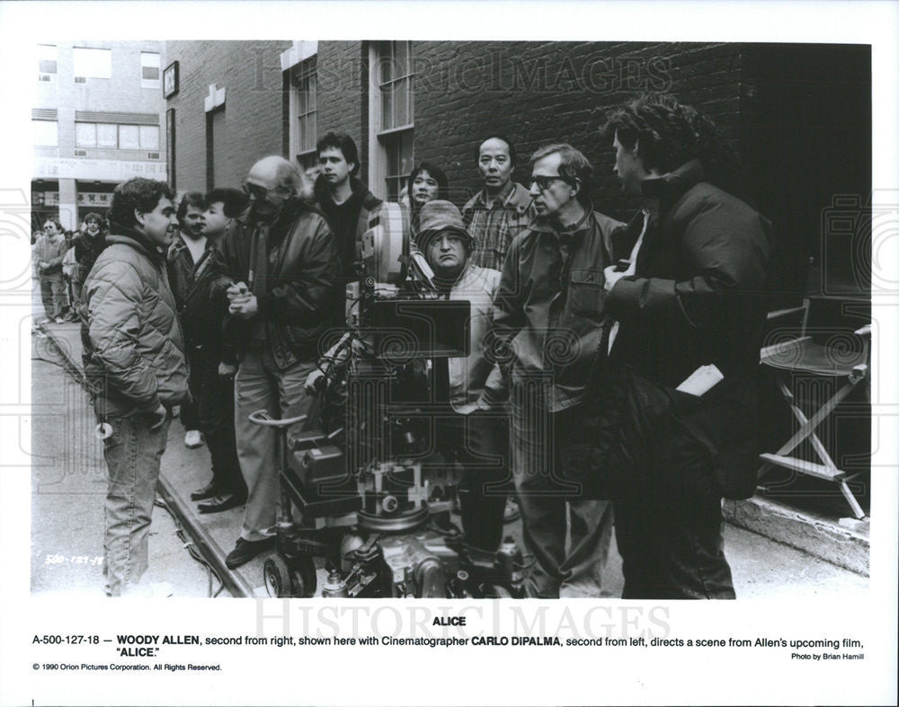 1990 Press Photo Director Woody Allen &amp; Carlo DiPalma On The &quot;Alice&quot; Set - Historic Images