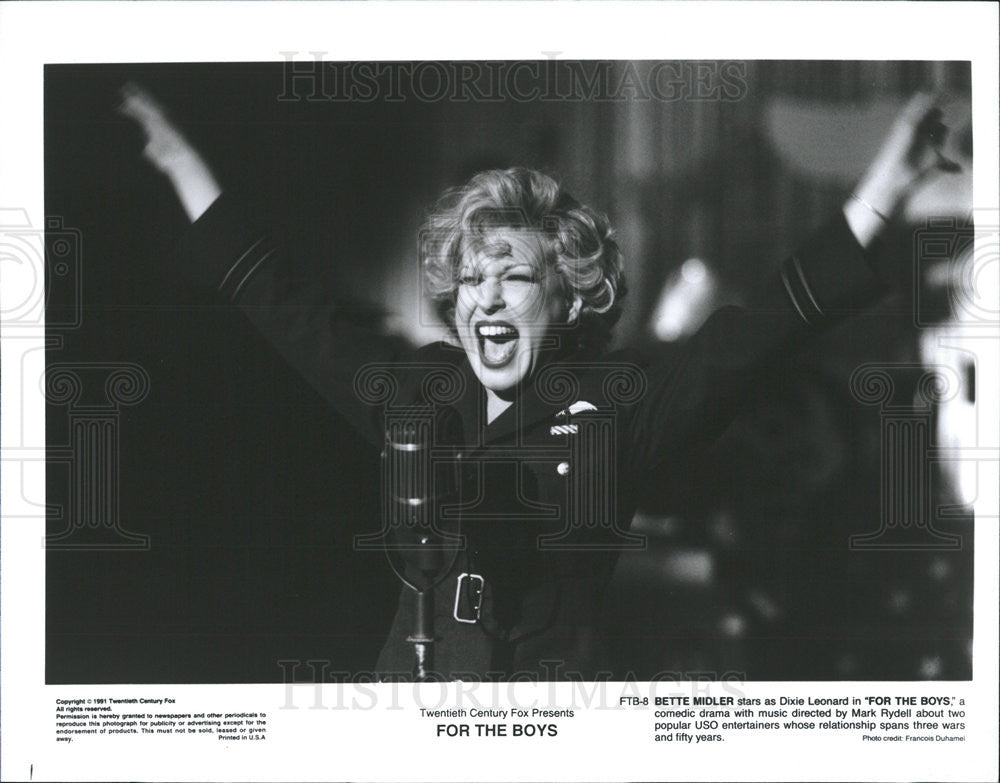 1991 Press Photo Film For The Boys Actress Bette Midler Dixie Leonard - Historic Images