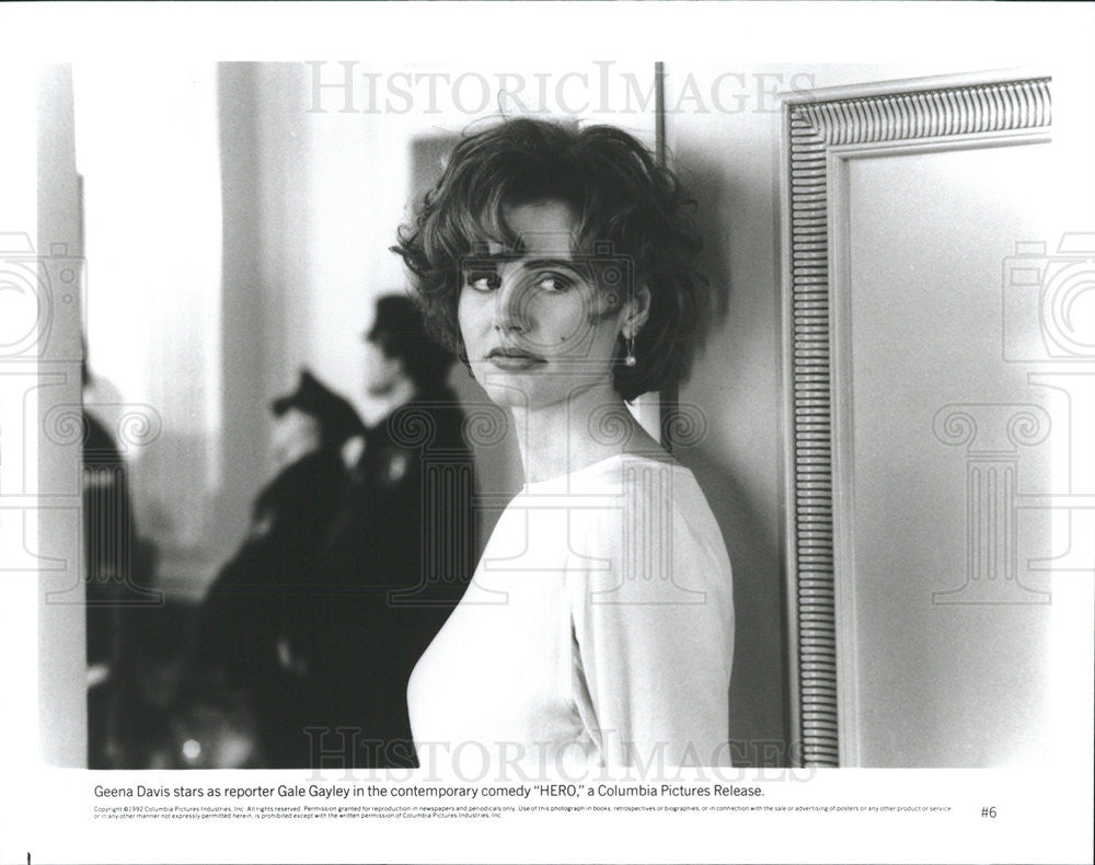 1992 Press Photo Actress Geena Davis in comedy &quot;HERO&quot; - Historic Images