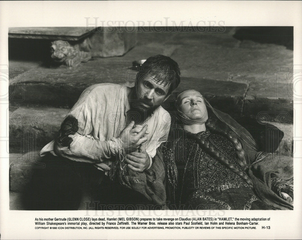 1990 Press Photo Mel Gibson &amp; Glenn Close Star In &quot;Hamlet&quot; - Historic Images