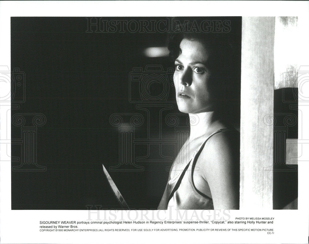 1995 Press Photo Sigourney Weaver Stars As Helen Hudson In &quot;Copycat&quot; - Historic Images