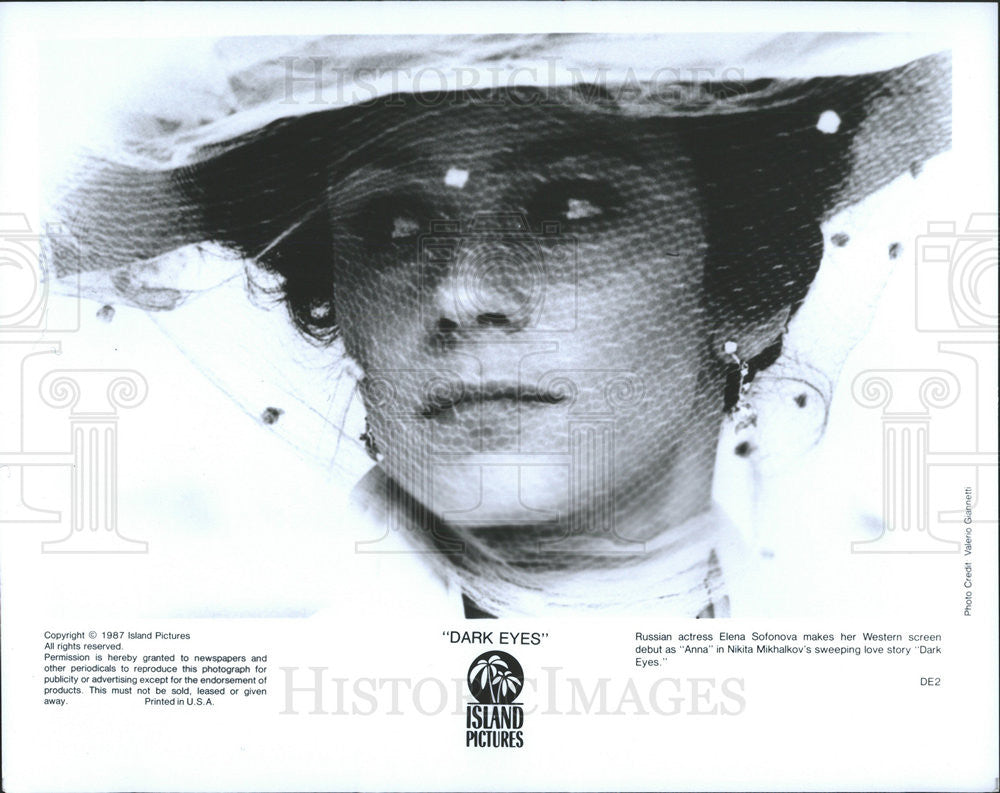 1987 Press Photo Russian actress Elena Sofonova &quot;Dark Eyes&quot; - Historic Images