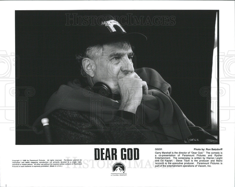 1995 Press Photo Director Gary Marshall if &quot;Dear God&quot; - Historic Images